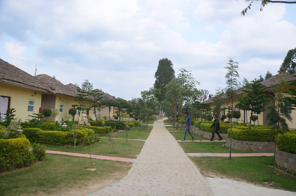 Kangs Nirvana Resorts And Spa Mahalpur Extérieur photo