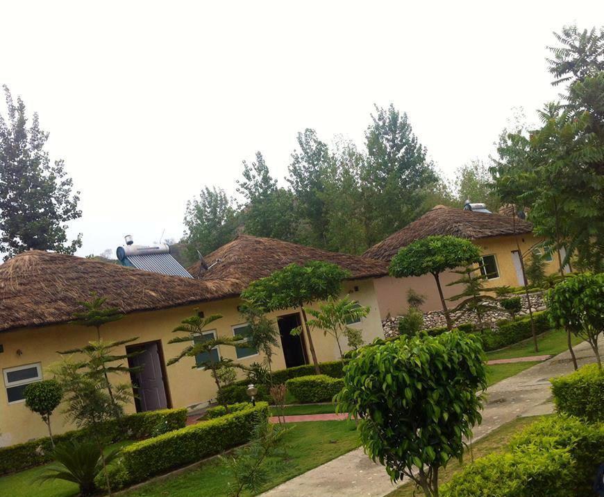 Kangs Nirvana Resorts And Spa Mahalpur Extérieur photo